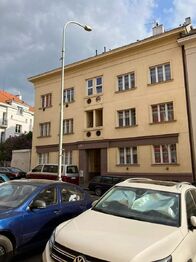 Pronájem bytu 1+1 v osobním vlastnictví 40 m², Praha 6 - Břevnov