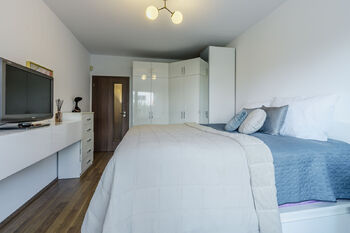 Pronájem bytu 3+kk v osobním vlastnictví 101 m², Praha 10 - Pitkovice