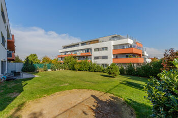 Pronájem bytu 3+kk v osobním vlastnictví 101 m², Praha 10 - Pitkovice