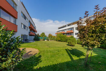 Pronájem bytu 3+kk v osobním vlastnictví 101 m², Praha 10 - Pitkovice