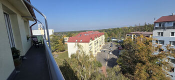 Výhled z terasy - Prodej bytu 3+kk v osobním vlastnictví 89 m², Praha 9 - Újezd nad Lesy