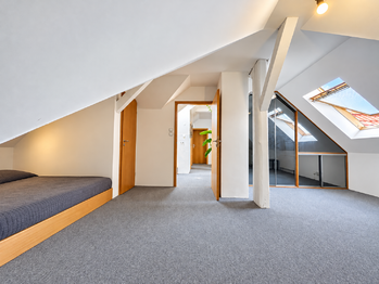 Pronájem bytu 2+kk v osobním vlastnictví 65 m², Praha 10 - Vinohrady