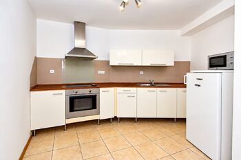 Pronájem kancelářských prostor 40 m², Praha 9 - Libeň