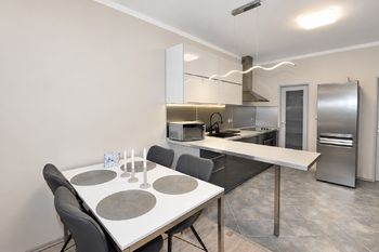 Pronájem bytu 2+kk v osobním vlastnictví 70 m², Praha 6 - Vokovice