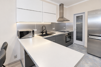 Pronájem bytu 2+kk v osobním vlastnictví 70 m², Praha 6 - Vokovice