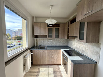 Prodej bytu 2+1 v osobním vlastnictví 42 m², Praha 8 - Bohnice