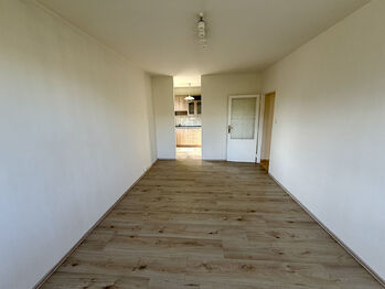 Prodej bytu 2+1 v osobním vlastnictví 42 m², Praha 8 - Bohnice