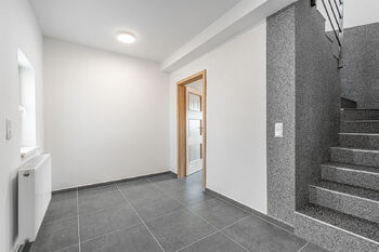 Pronájem domu 173 m², Horní Lukavice