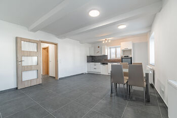 Pronájem domu 173 m², Horní Lukavice