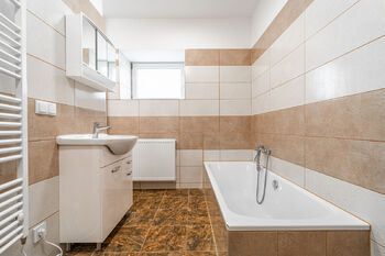 Pronájem domu 173 m², Horní Lukavice