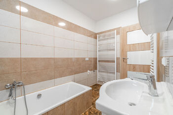 Pronájem domu 173 m², Horní Lukavice