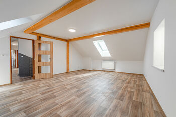 Pronájem domu 173 m², Horní Lukavice