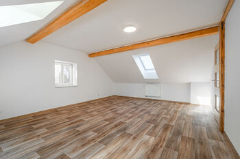 Pronájem domu 173 m², Horní Lukavice