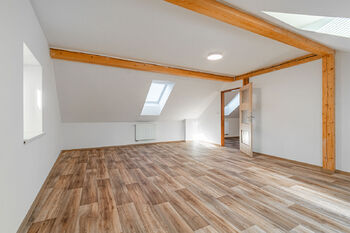 Pronájem domu 173 m², Horní Lukavice