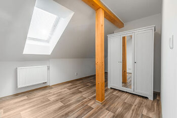 Pronájem domu 173 m², Horní Lukavice