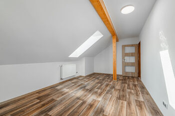 Pronájem domu 173 m², Horní Lukavice