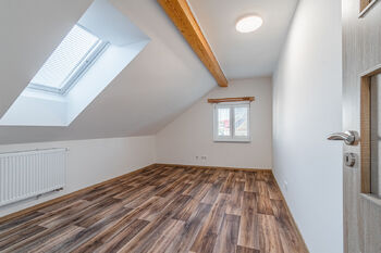 Pronájem domu 173 m², Horní Lukavice