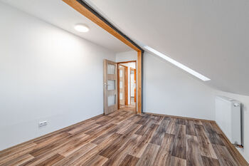 Pronájem domu 173 m², Horní Lukavice