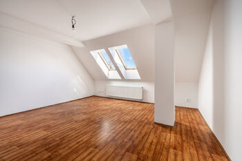 Pokoj 2 - Prodej bytu 3+kk v osobním vlastnictví 61 m², Beroun