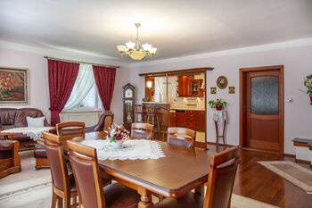 Prodej domu 168 m², Police