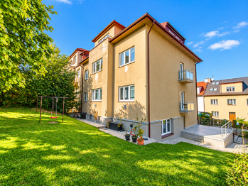 Pronájem bytu 2+1 v osobním vlastnictví 66 m², Praha 6 - Břevnov