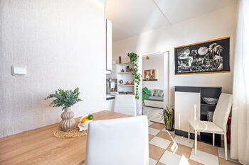 Jídelna/kuchyně. - Prodej bytu 2+1 v osobním vlastnictví 60 m², Nová Včelnice