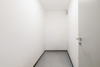 Sklepní kóje - Prodej bytu 3+kk v osobním vlastnictví 71 m², Hronov
