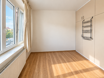 Pronájem bytu 1+kk v osobním vlastnictví 26 m², Praha 8 - Libeň