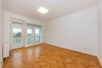 Pronájem bytu 2+1 v osobním vlastnictví 74 m², Praha 4 - Nusle