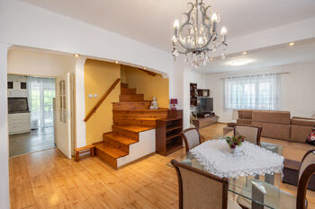 +420 721 415 122|Lucie Krechterová|lucie.krechterova@remax.cz - Prodej domu 140 m², Karviná