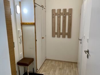 Pronájem bytu 1+1 v osobním vlastnictví 30 m², Praha 4 - Chodov