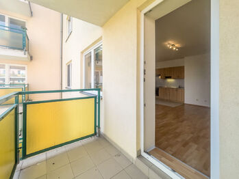 Pronájem bytu 1+kk v osobním vlastnictví 32 m², Praha 10 - Horní Měcholupy
