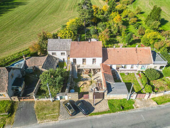Prodej domu 280 m², Družec