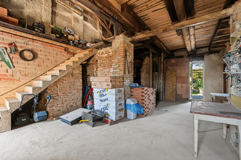 Prodej domu 280 m², Družec