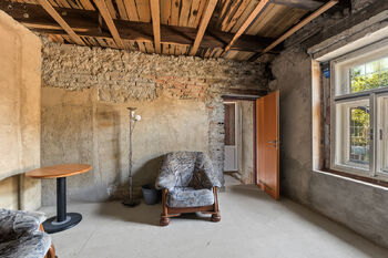 Prodej domu 280 m², Družec