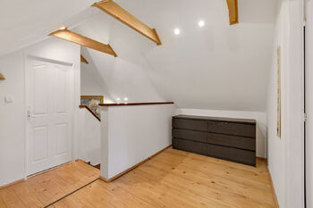 Prodej domu 120 m², Hostivice