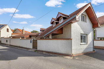 Prodej domu 120 m², Hostivice