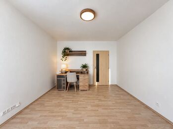 Pronájem domu 183 m², Litvínovice