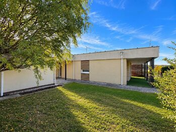 Pronájem domu 183 m², Litvínovice