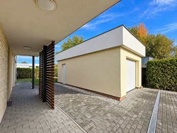 Pronájem domu 183 m², Litvínovice