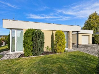 Pronájem domu 183 m², Litvínovice