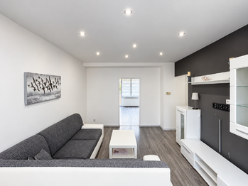 Pronájem bytu 2+1 v družstevním vlastnictví 52 m², Krupka