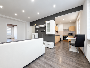 Pronájem bytu 2+1 v družstevním vlastnictví 52 m², Krupka