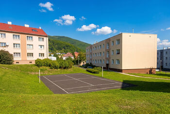 Pronájem bytu 2+1 v družstevním vlastnictví 52 m², Krupka