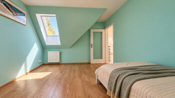 Pronájem domu 130 m², Černolice