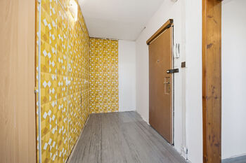 Předsíň - Prodej bytu 3+1 v osobním vlastnictví 68 m², Praha 4 - Krč