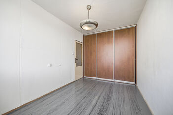 Ložnice 2 - Prodej bytu 3+1 v osobním vlastnictví 68 m², Praha 4 - Krč