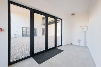 Prodej kancelářských prostor 34 m², Praha 5 - Hlubočepy