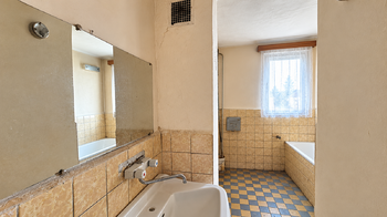 Prodej domu 150 m², Želkovice