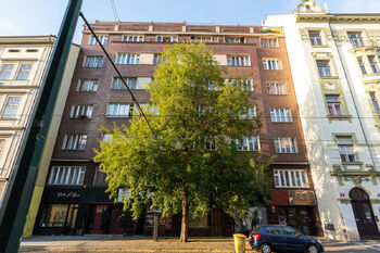 Pronájem bytu 2+kk v družstevním vlastnictví 58 m², Praha 8 - Karlín
